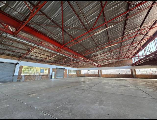 1,554M² WAREHOUSE TO LET IN BENROSE
